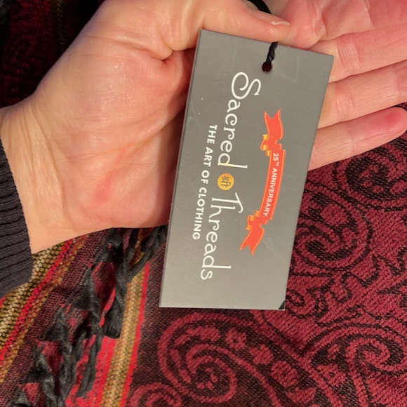 NWT.  Scarf by Sacred Threads. 02 BL/BL 219777 - Picture 4 of 8